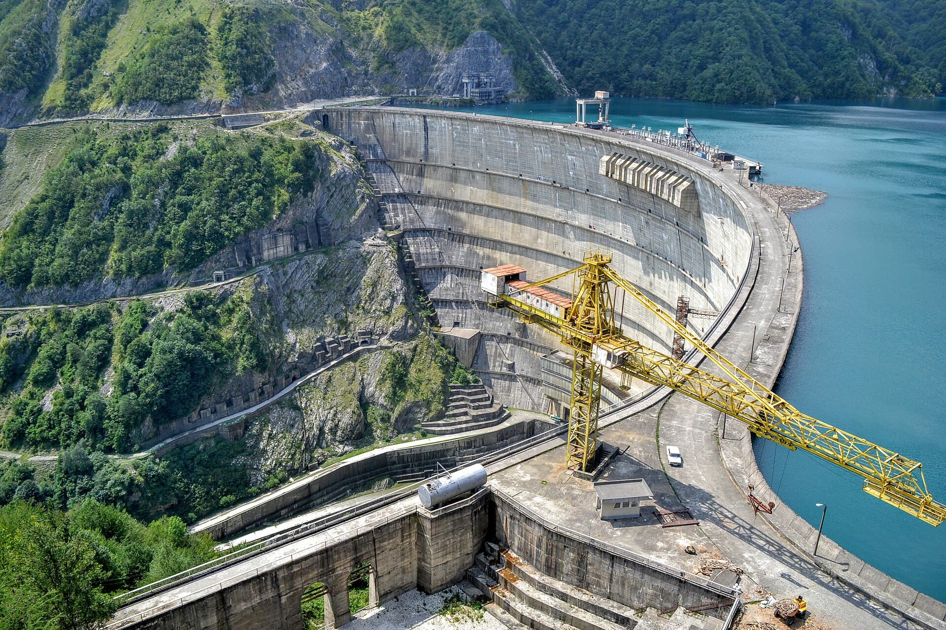 Infrastructure construction at the Inguri Dam